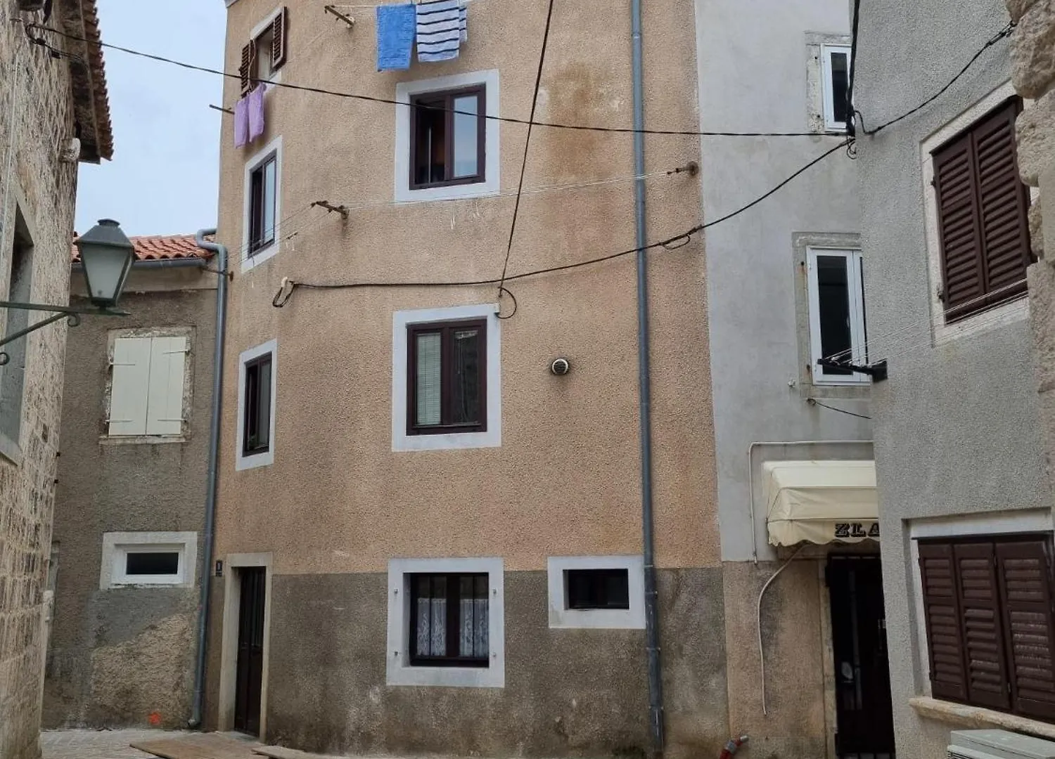 Apartment Isidorus Cres